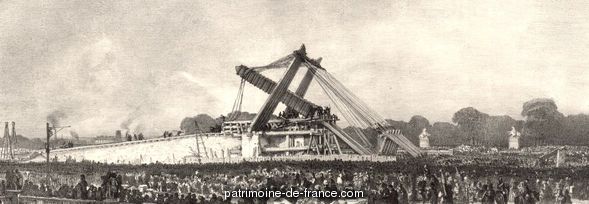 Embarqué sur le Nil le 19 décembre 1831, l'obélisque arriva à Paris le 23 décembre 1833. Il fut dressé sur la place de la Concorde, le 25 octobre 1836, en présence de Louis Philippe et de la famille royale. L'opération, dirigée par M. Lebas, fut achevée en moins de trois heure ? et réussit complètement.