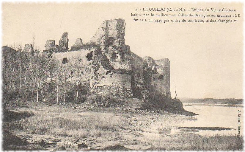 Restes du château du Guildo