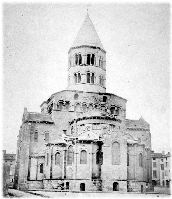 Issoire (Puy-de-Dôme), église Saint-Austremoine vers 1900.