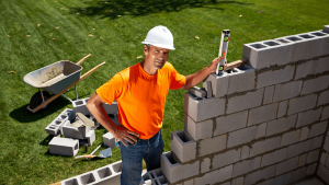 Quel prix pour un mur en parpaing ? détail des coûts et conseils