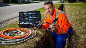 Problème de raccordement pour la fibre : ce qu’il faut faire si le fourreau télécom est bouché & qui appeler